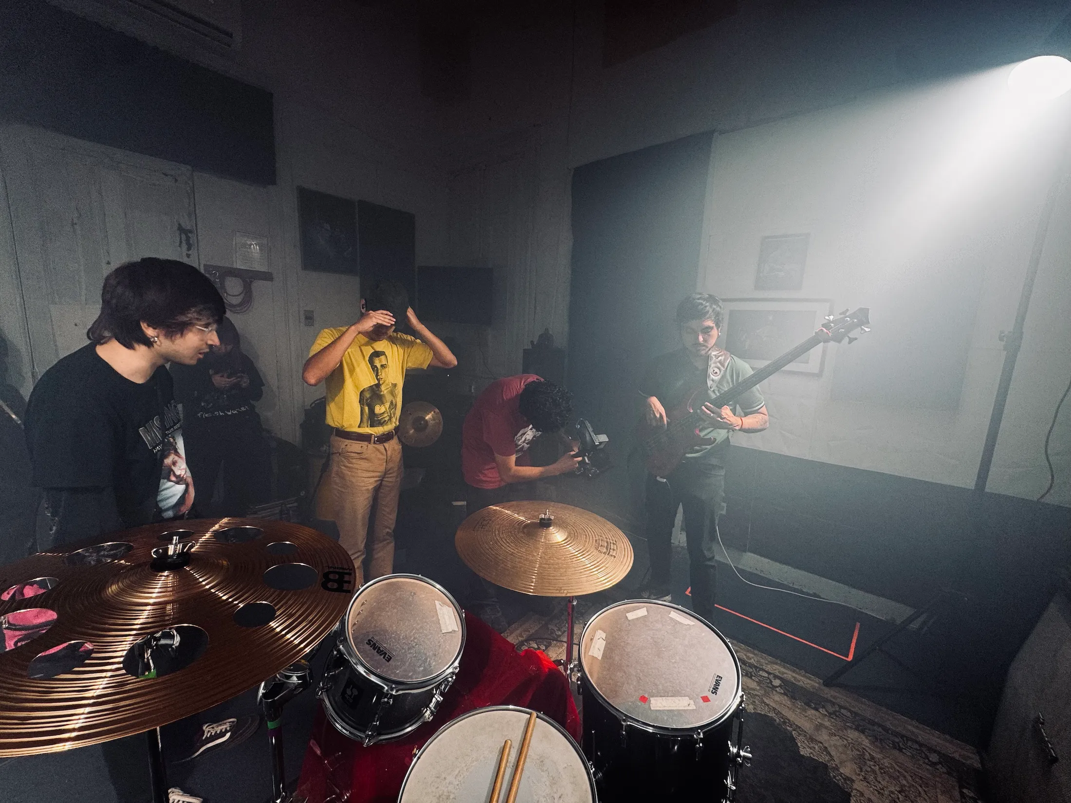 Sala de ensayo Espacio Teodosa lista para tocar